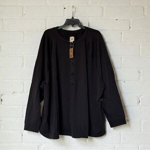 Amazon Women's Plus Black Long Sleeve Sweatshirt 7X NWT